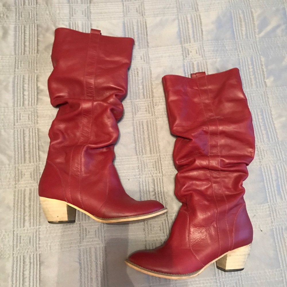 Red leather boots from Victoria’s Secret 6.5. EUC